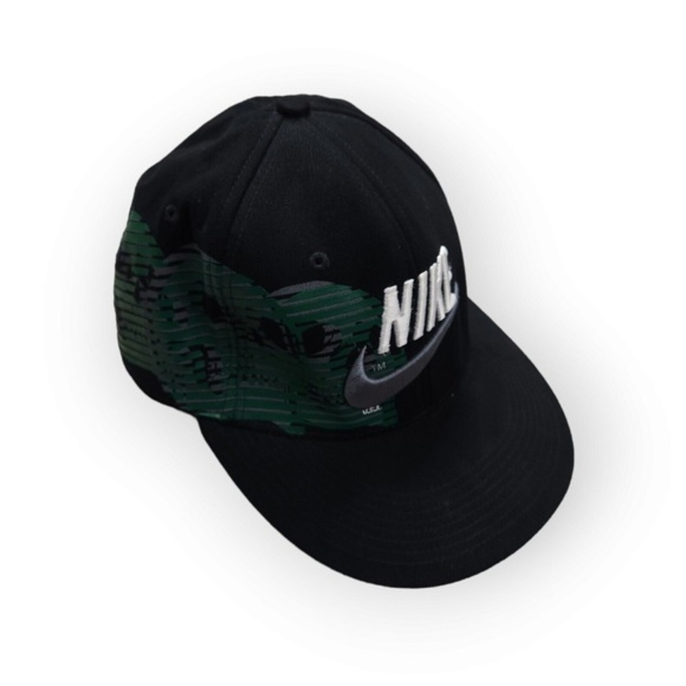 Vintage Nike Skull Embroidered Swoosh Fitted Hat‎ One Size